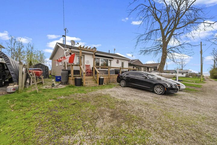 Property Photo: 18 Westmoreland Lane ON N0A 1P0