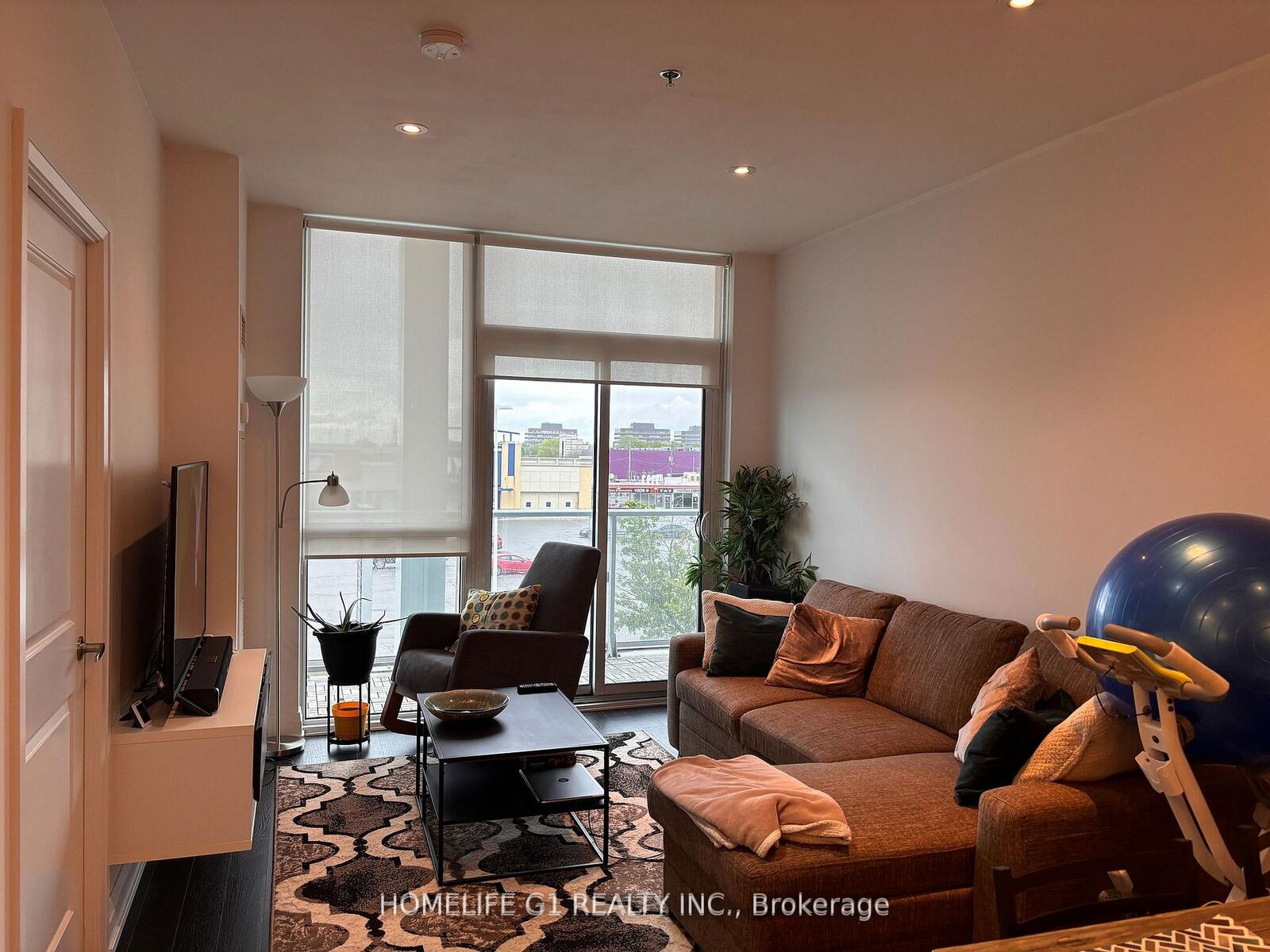 Property Photo: 65 Speers Road 318 ON L6K 2E6
