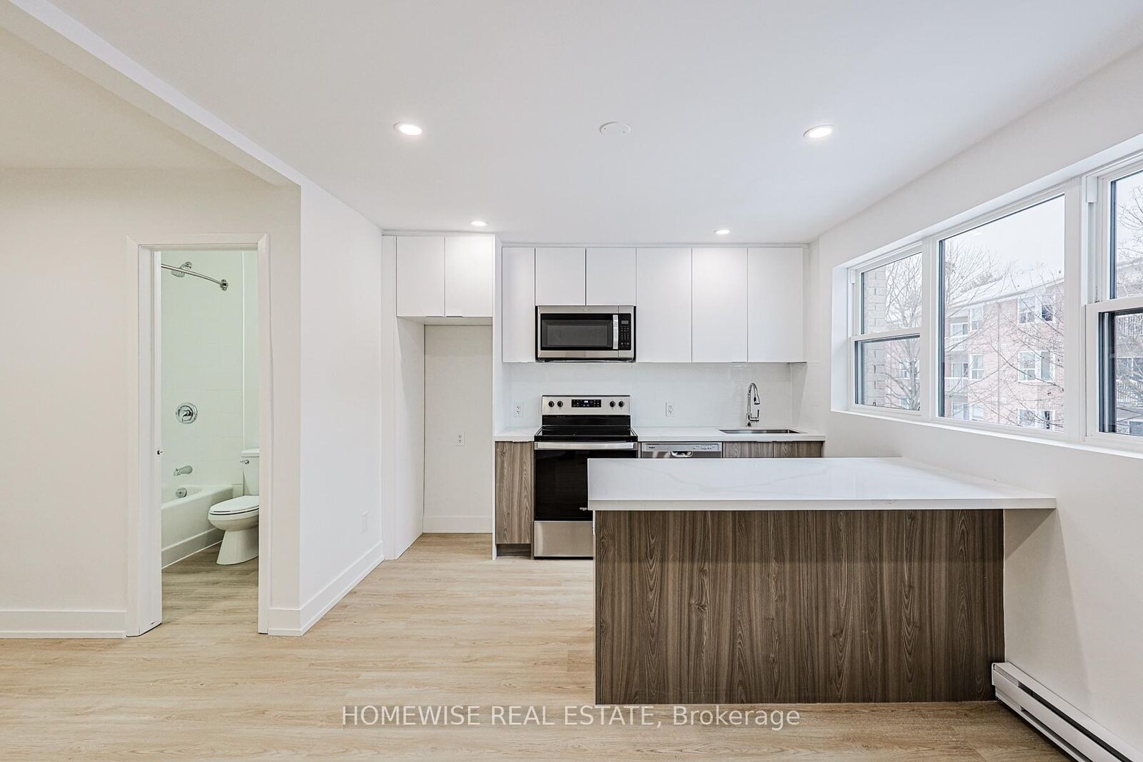 Property Photo: 100 Liberty Street N 10B ON L1C 2M1