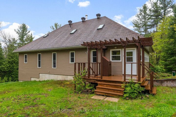 Property Photo: 28084 Highway 41 N/A ON K0J 1N0