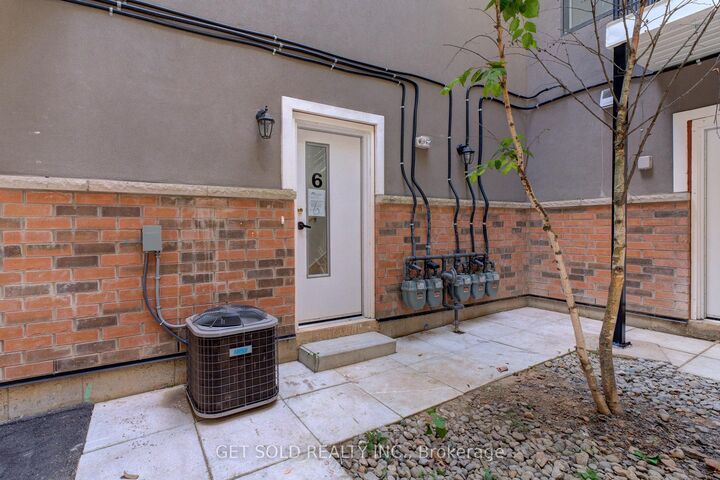 Property Photo: 6701 Thorold Stone Road 6 ON L2J 1B3