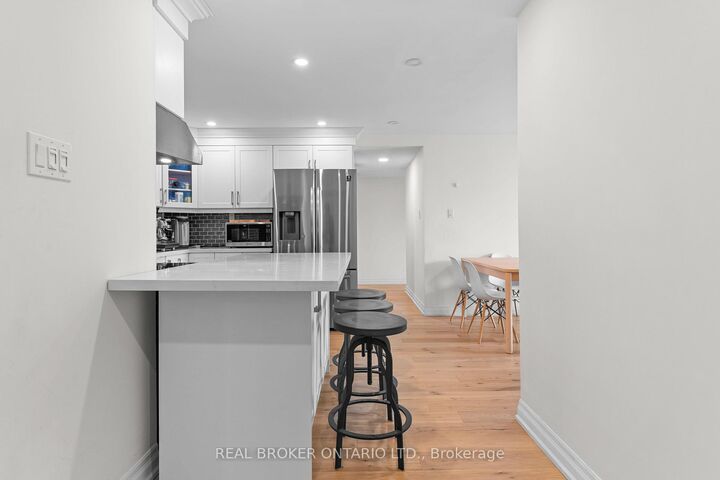 Property Photo: 99 Cameron Street 502 ON M5T 3A2