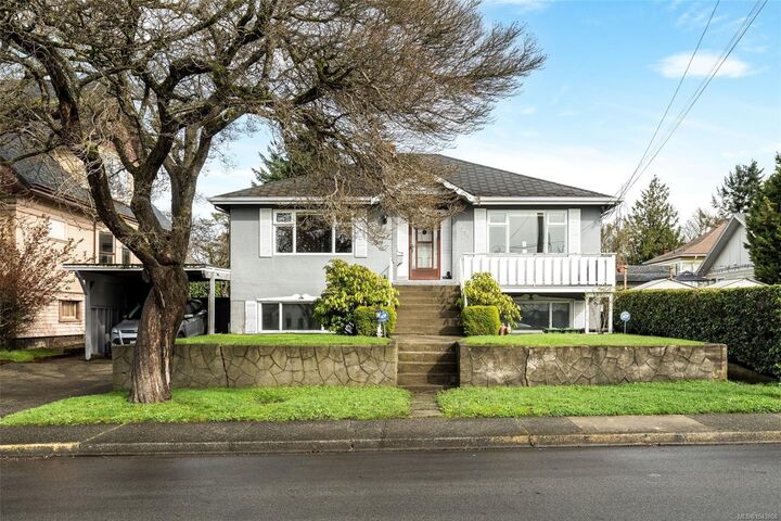 1790 Denman St — photo 1