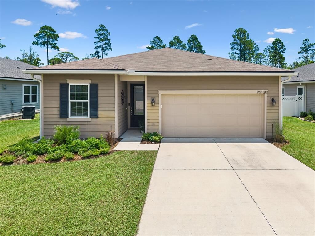 Property Photo: 95120 Colnago Court FL 32034