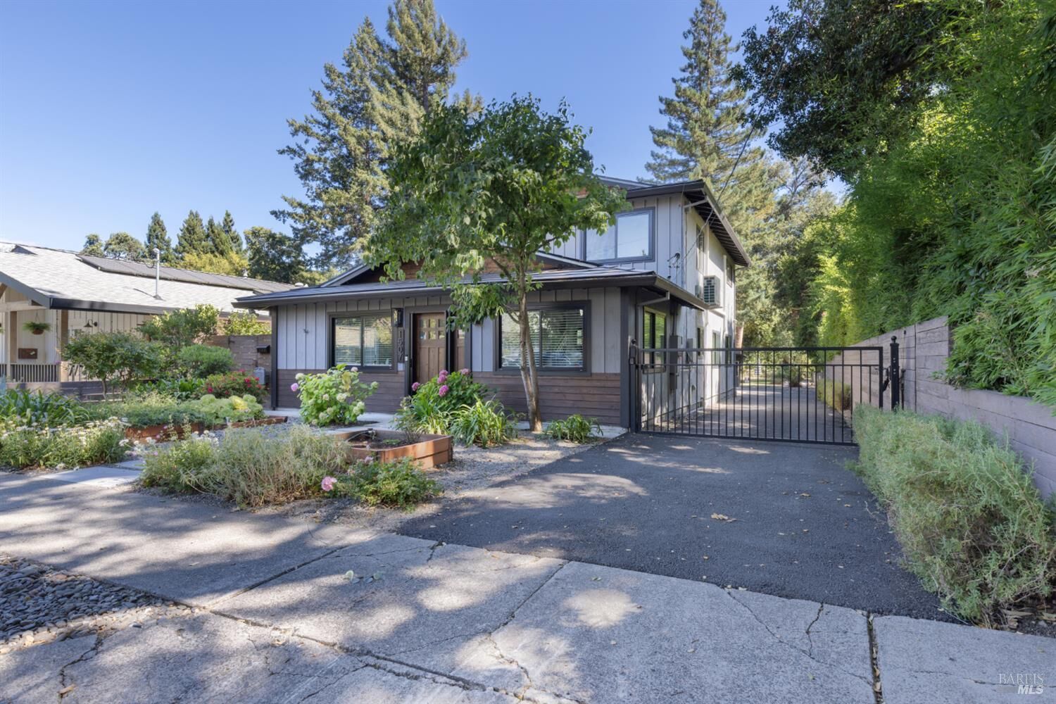 Property Photo:  1507 Cedar Avenue  CA 94559 