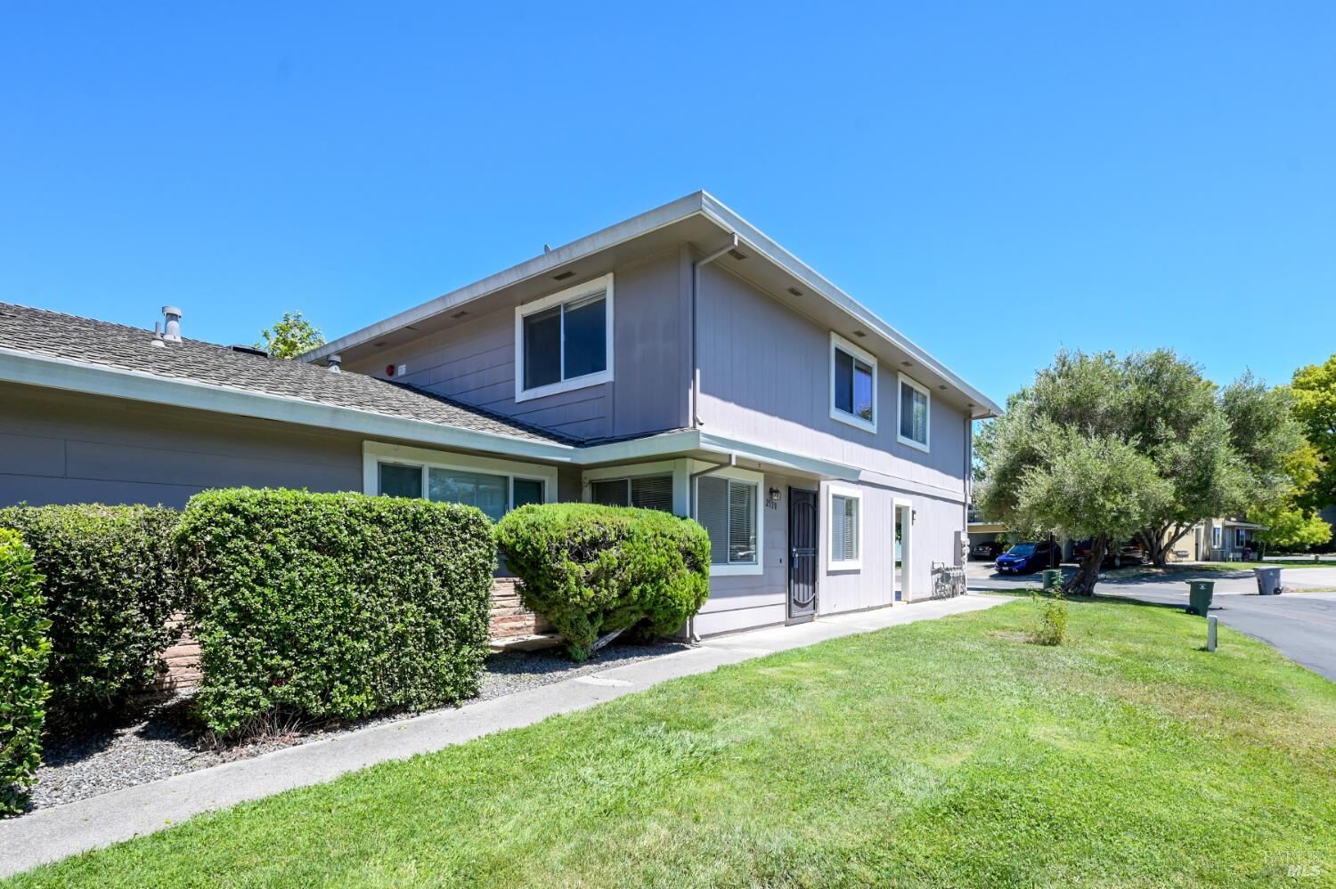 Property Photo: 2520 Plata Court CA 95403