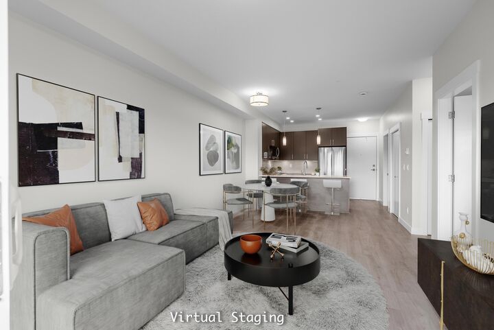 33886 Pine Street 304 — photo 1