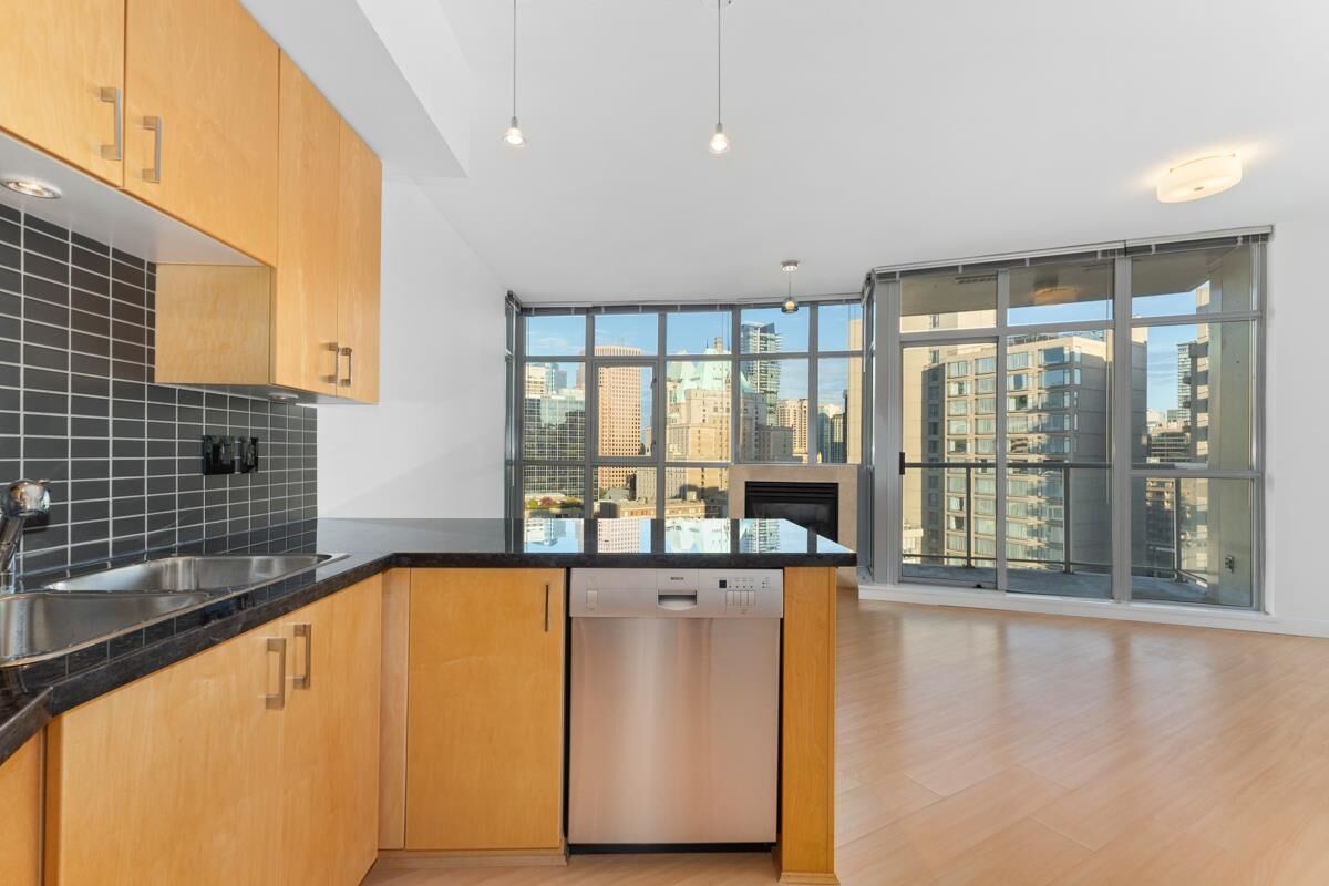 Property Photo:  1050 Smithe Street 1205  BC V6E 4T4 