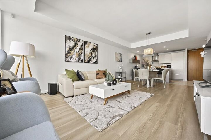 Property Photo: 5177 Brighouse Way 1202 BC V7C 0A7