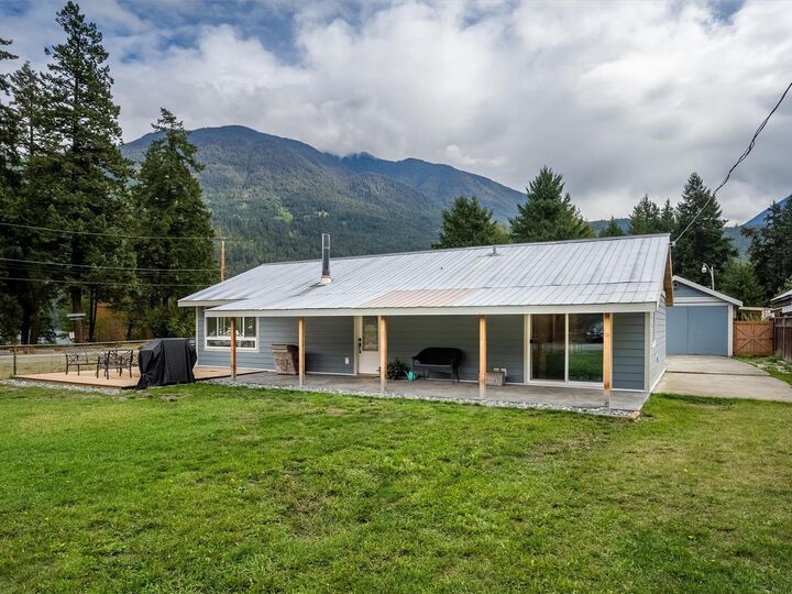 Property Photo: 10008 Koocha Road BC V0N 1L0