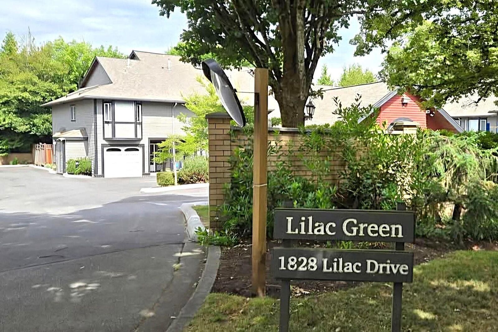 Property Photo: 1828 Lilac Drive 29 BC V4A 5C9