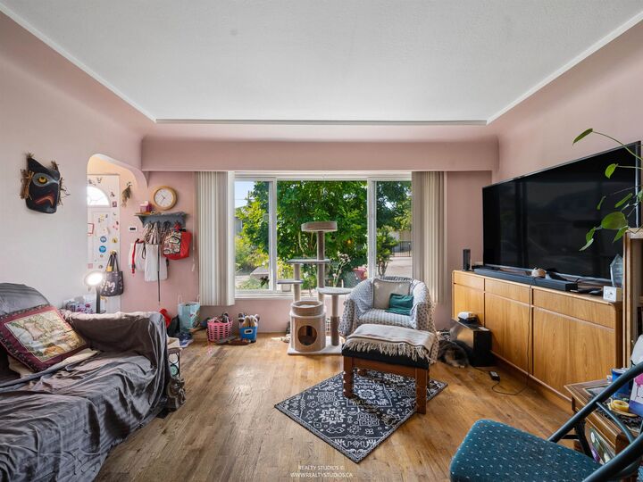 Property Photo: 2231 E 25th Avenue BC V5N 2V7