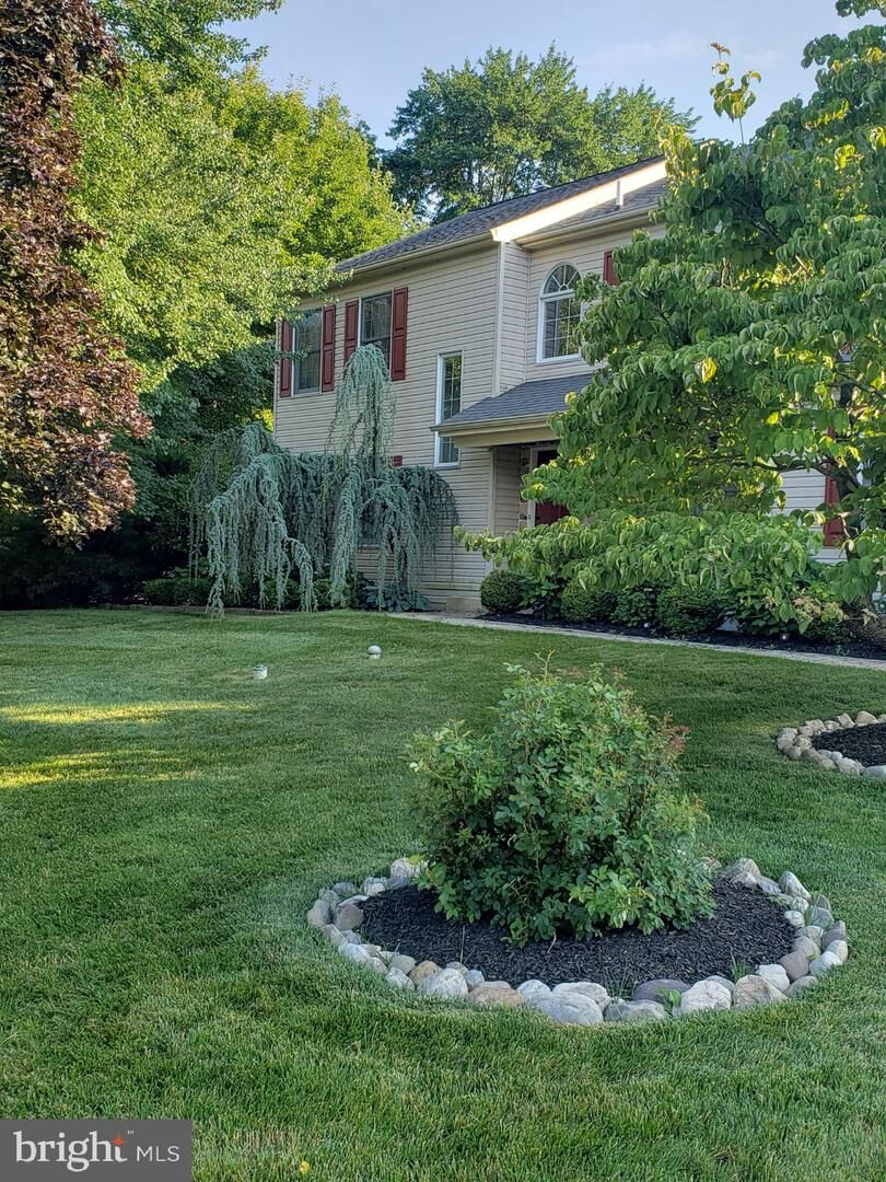 Property Photo:  1215 Bridgewater Drive  PA 19380 