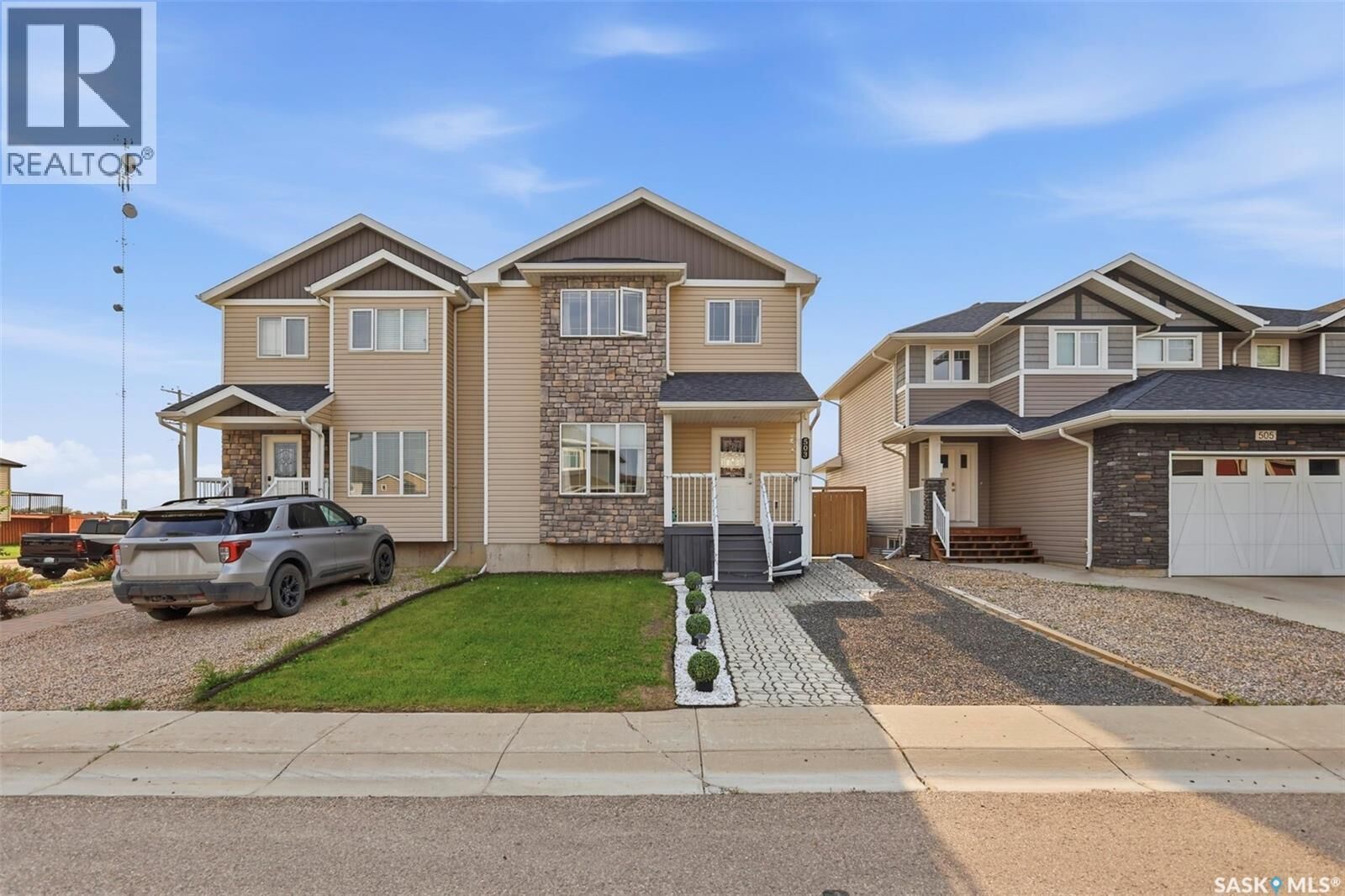 Property Photo: 503 Maple Crescent SK S0K 4S2