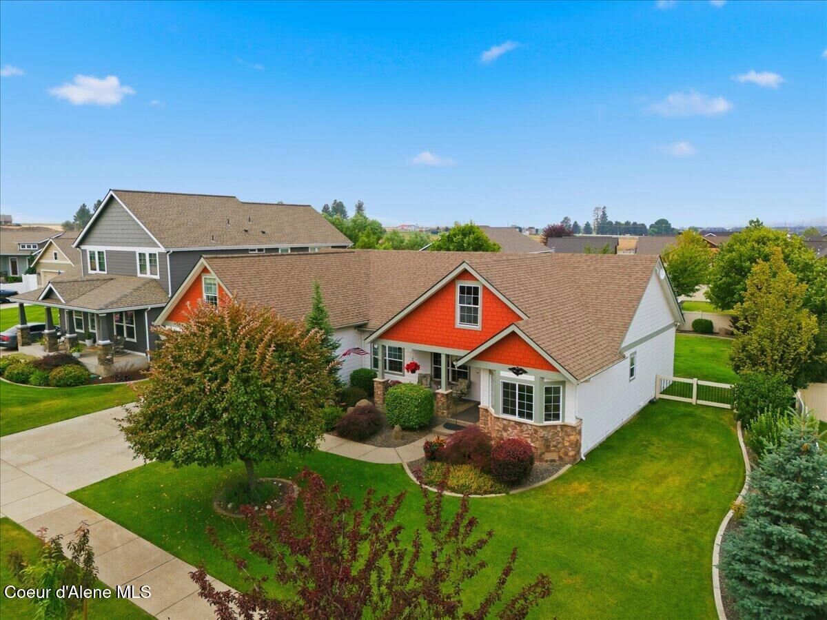 Property Photo: 13325 N Glistening Ct ID 83858