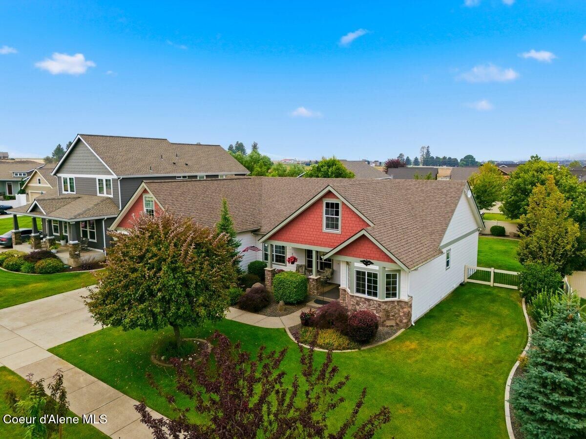 Property Photo:  13325 N Glistening Ct  ID 83858 