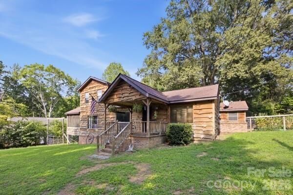 Property Photo:  1326 Columbus Street  NC 28001 