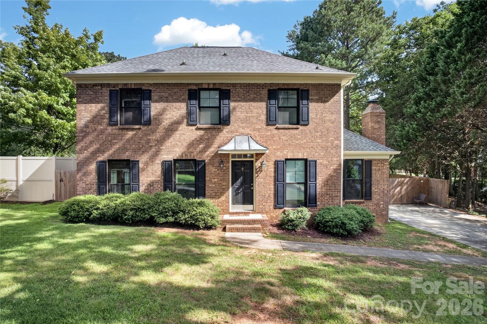 Property Photo:  10412 Sardis Oaks Road  NC 28270 