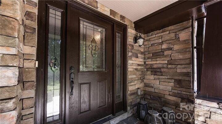 Property Photo:  8511 Viking Drive  NC 28173 