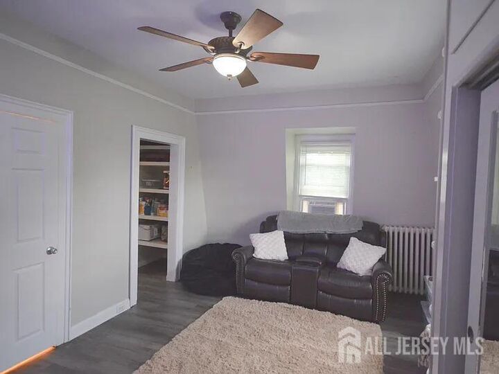 Property Photo: 405 N Washington Avenue 1 NJ 08812