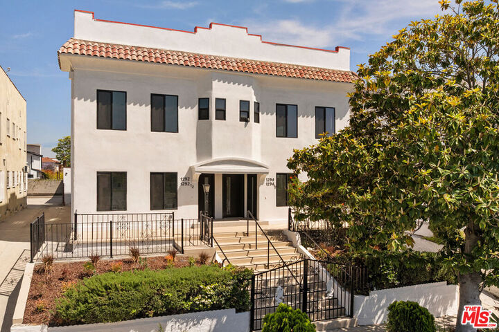 Property Photo: 1294 S Citrus Ave CA 90019