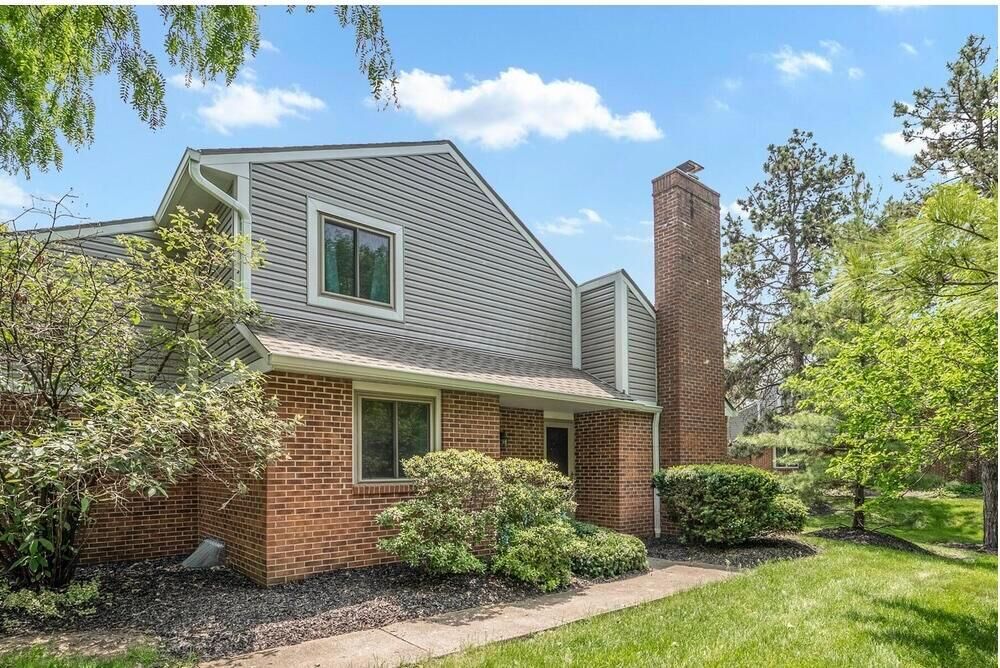 Property Photo:  115 Corbins Mill Drive  OH 43017 