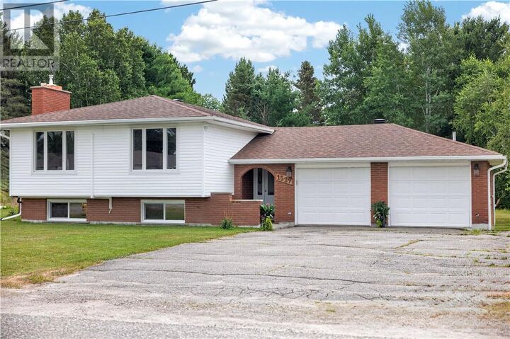 Property Photo:  1527 Talon Street  ON P3P 1S5 