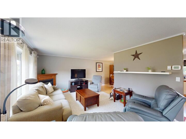 Property Photo: 504 16th Street South BC V1C 6H5