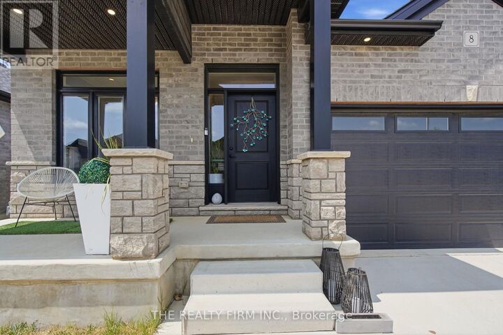 Property Photo: 383 Daventry Way 8 ON N0L 1R0