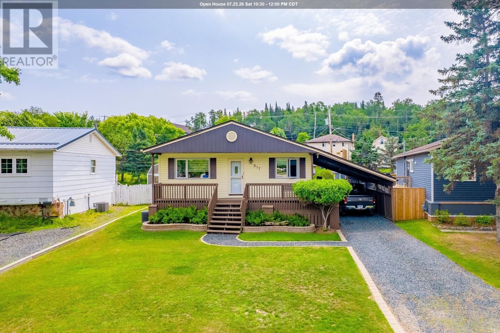 Property Photo:  917 Valley Drive  ON P9N 4A9 