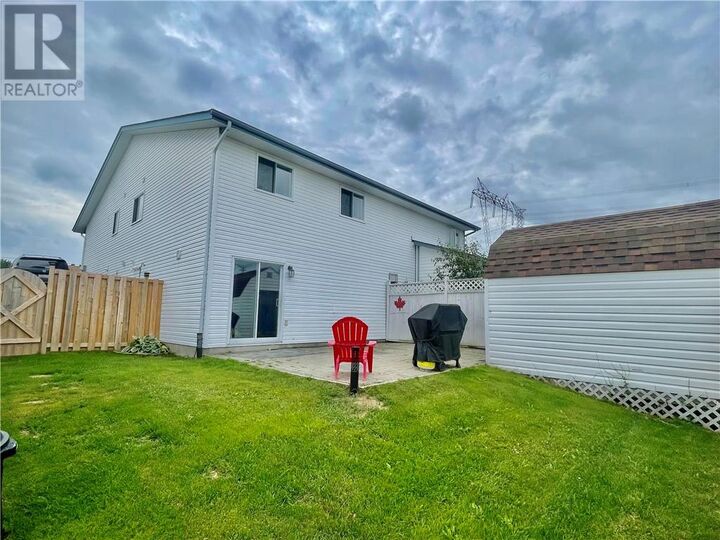 Property Photo: 6 Oakdale Street ON P3L 1L7