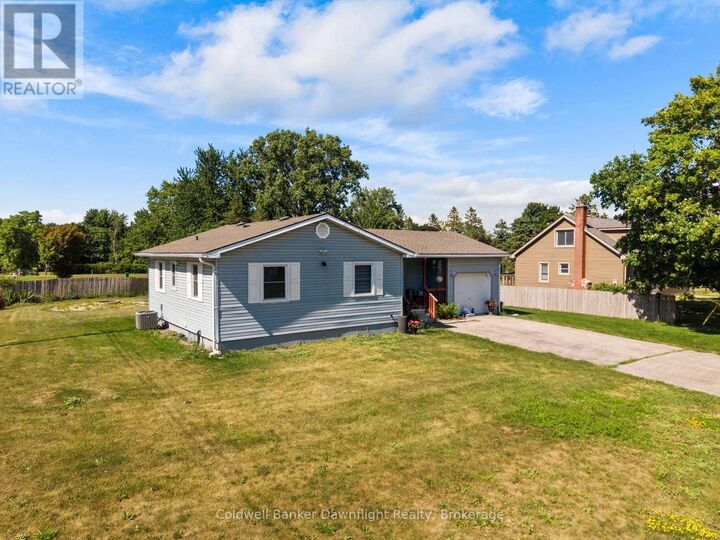 Property Photo:  36810 Crediton Road  ON N0M 1N0 