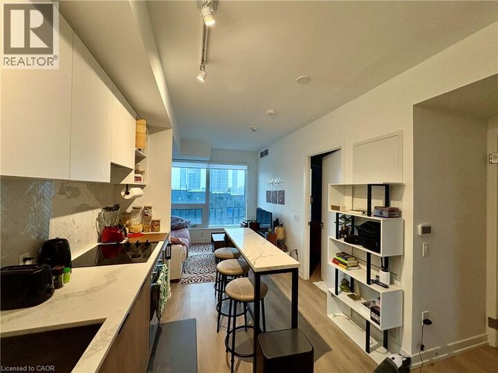 Property Photo: 82 Dalhousie Street 3206 ON M5B 0C5