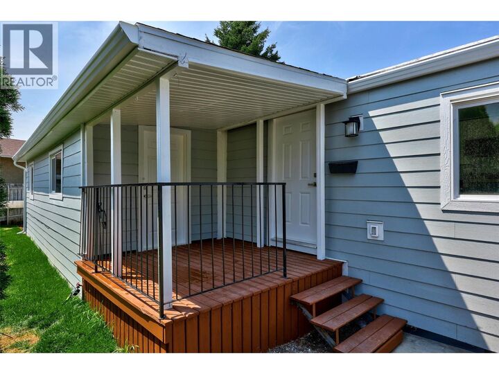 Property Photo: 2805 Westsyde Road 14 BC V2B 7E1