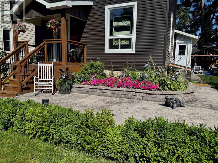 Property Photo: 110 Main Street East ON K7A 1B2