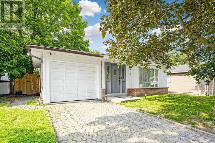 Property Photo: 10 Devins Drive ON L4G 2Z1