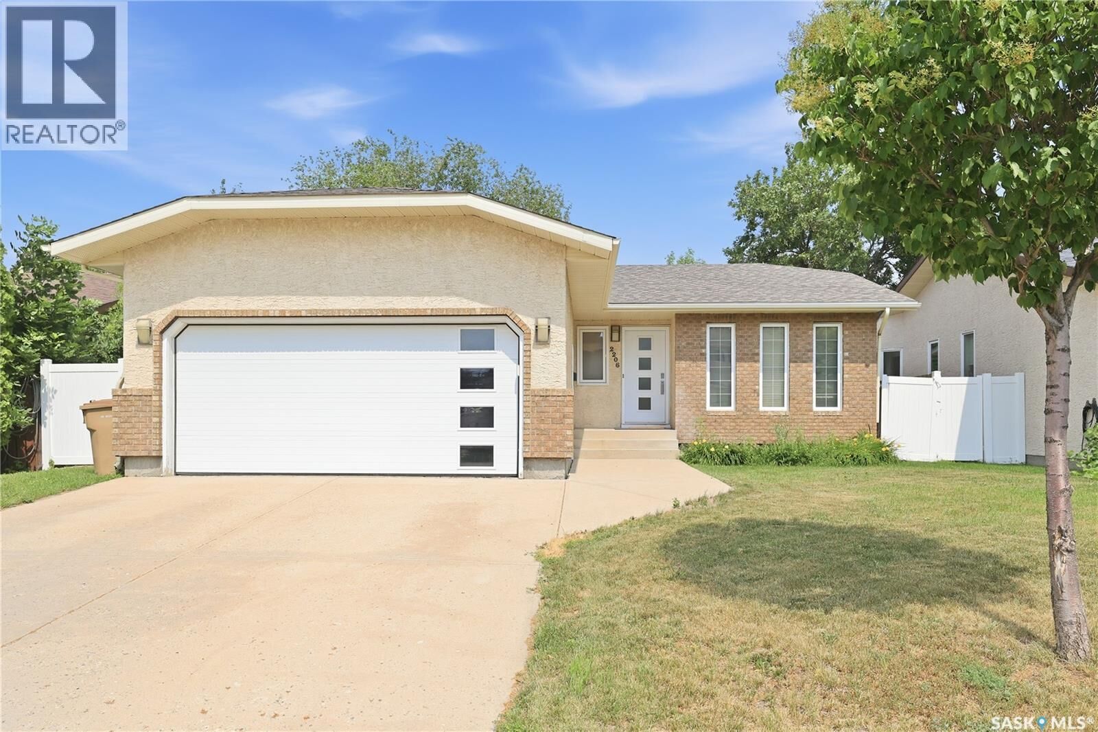 Property Photo: 2206 Assiniboine Avenue E SK S4V 2E8