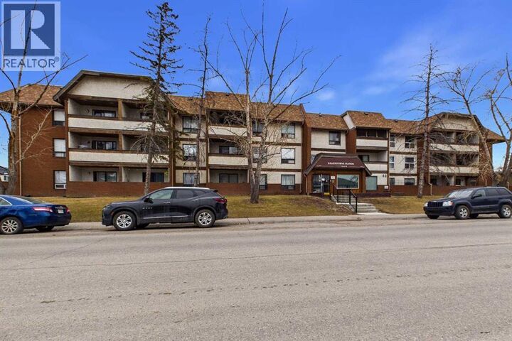 Property Photo: 1712 38 Street Southeast AB T2A 1H1