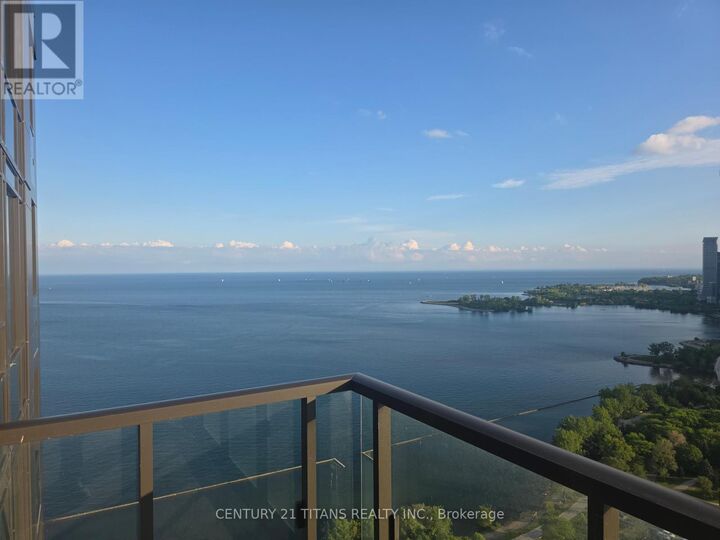 Property Photo:  1926 Lakeshore Boulevard 4010  ON M6S 1A2 