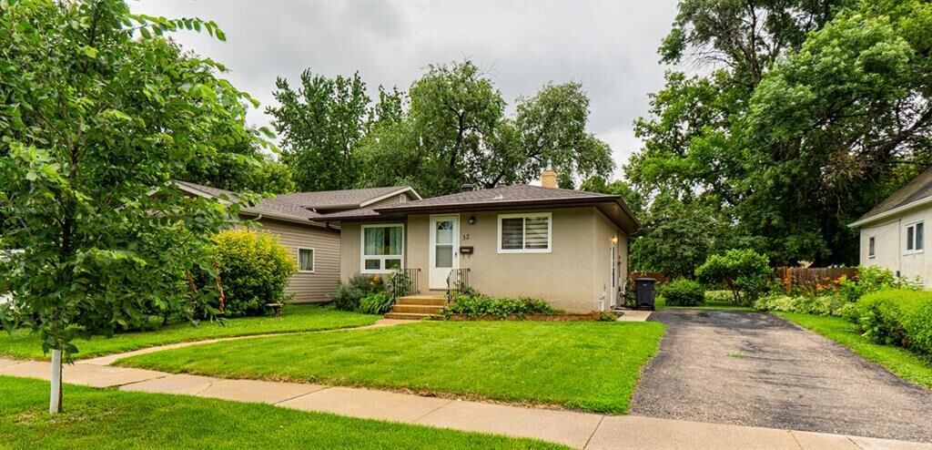 Property Photo: 32 10th Street Southwest MB R1N 2P8