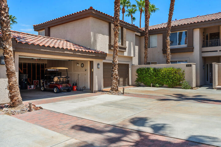 Property Photo:  55458 Laurel Valley  CA 92253 