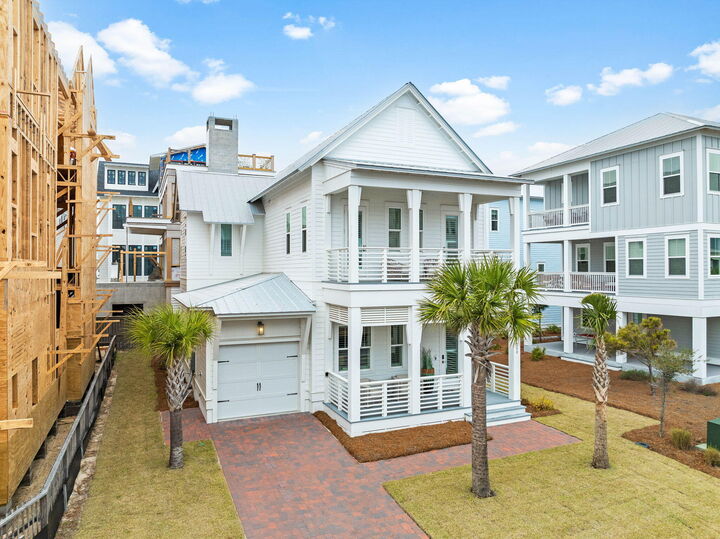 Property Photo: 200 Siasconset Lane FL 32461