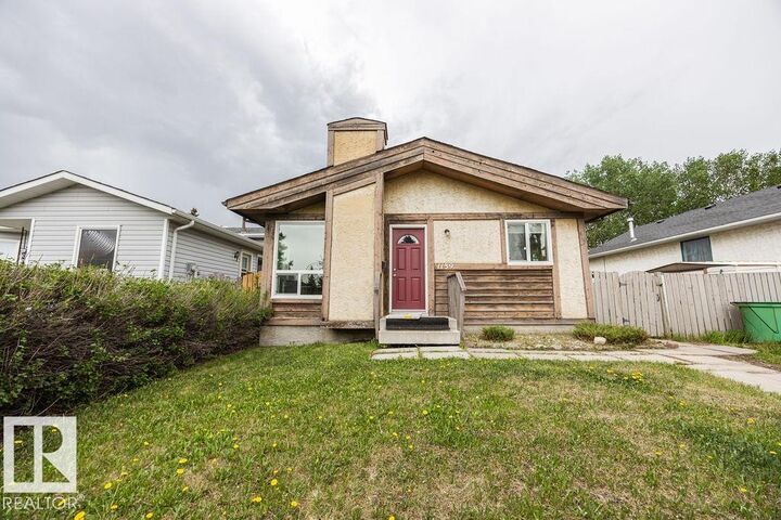 Property Photo:  1139 35 Street NW  AB T6L 2L3 