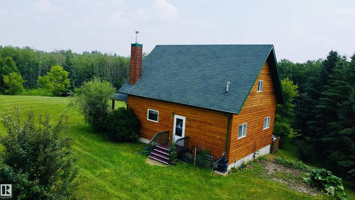 Property Photo:  119 56515 Rng Rd 111  AB T0A 3A0 