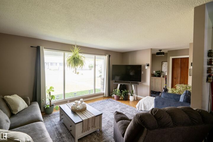 Property Photo:  4718 59 Street  AB T9M 1T8 