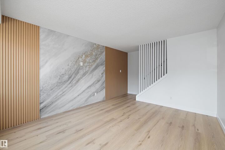84 Willowdale Place NW — photo 1