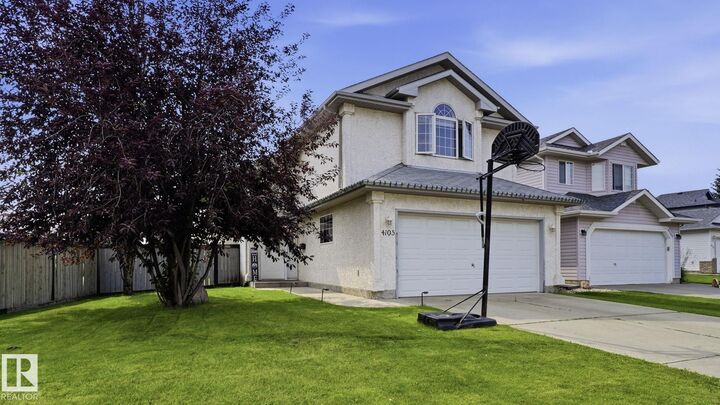 Property Photo:  4105 36A Avenue NW  AB T6L 7B1 