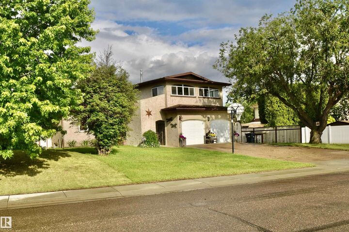 Property Photo:  4405 46A Street  AB T0A 3A3 