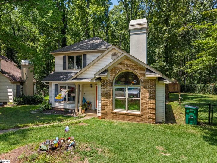 Property Photo:  3 Summer Court  SC 29302 