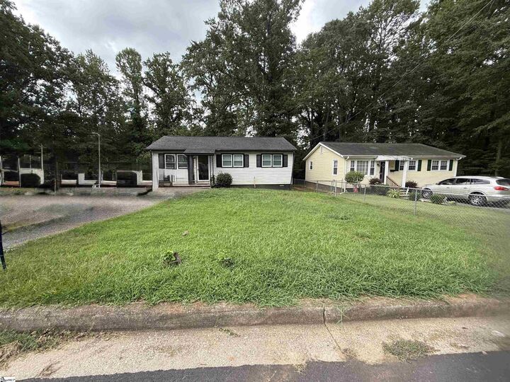 Property Photo:  359 Woodview Avenue  SC 29306 